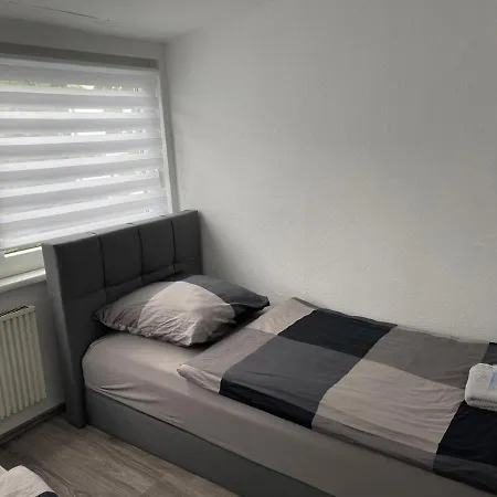 Apartment Monteurwohnung Mit Stellplatz *