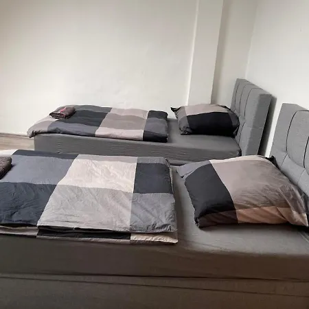 Apartment Monteurwohnung Mit Stellplatz *